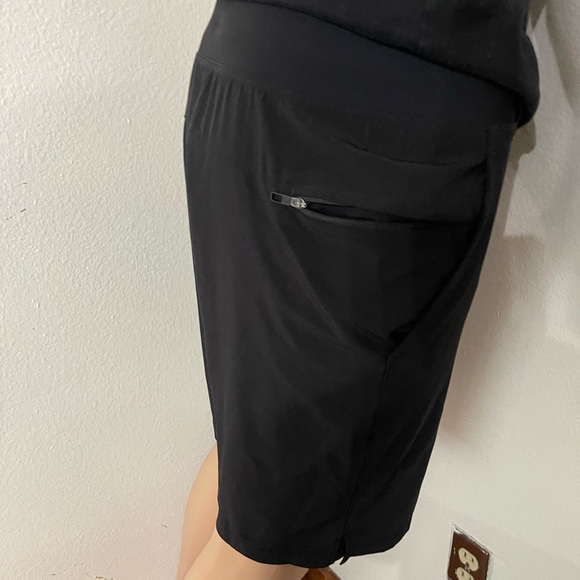 Men"s lululemon Pace Breaker-Short Lined-Size S -Black- Good Condition - Picture 11 of 16